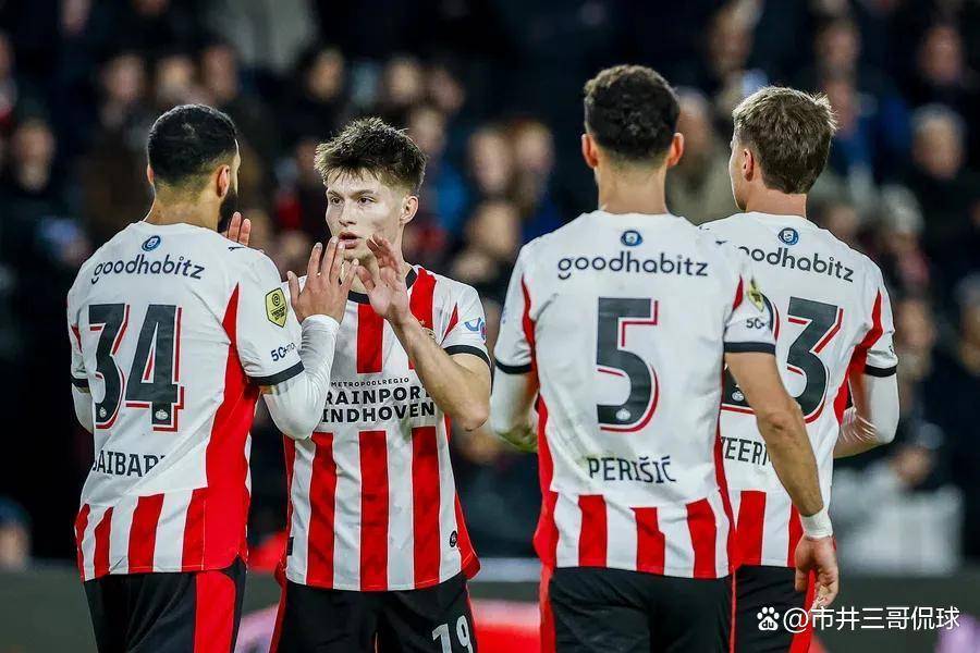 荷兰杯4-1晋级！埃因霍温双冠王稳了？17分领跑+4强在手，欧冠遗憾怎弥补