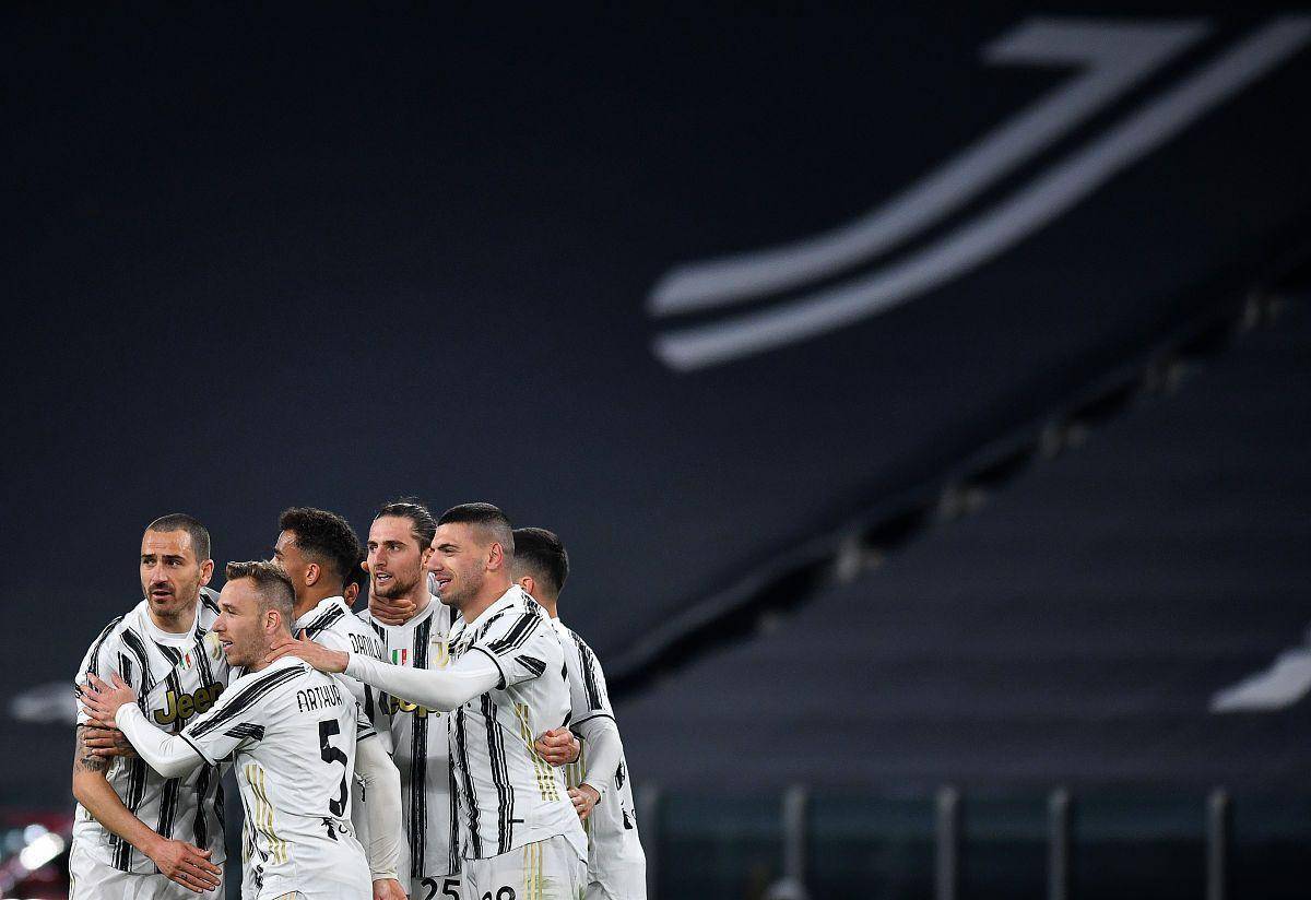 欧冠生死战！尤文对阵米兰：谁赢谁进前四，斯帕莱蒂迎来终极考验